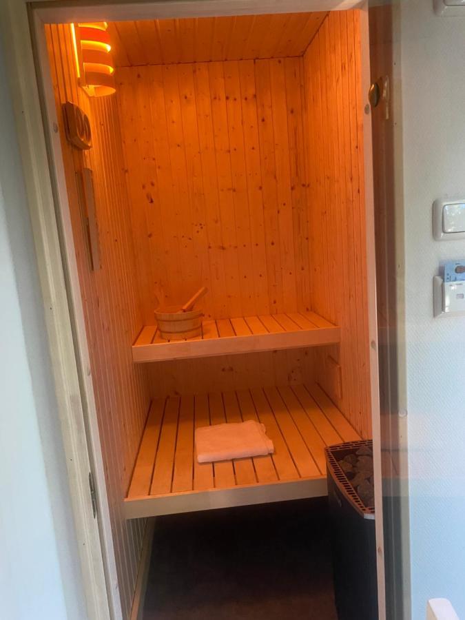 Wellness Chalet Met Sauna Ермело Екстериор снимка